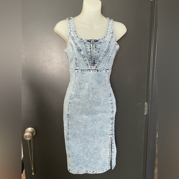 Acid Washed Denim Sleeveless bodycon Dress unbranded overall straps - Picture 2 of 9